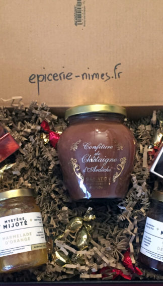 Plaisirs sucrés et confiseries en fête panier-gourmand-cadeau-noel-epicerie de nimes